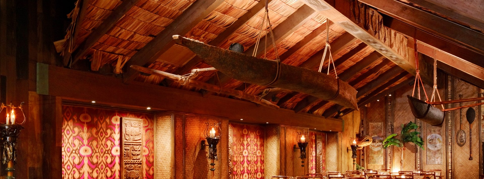 tiki lounge style restaurant